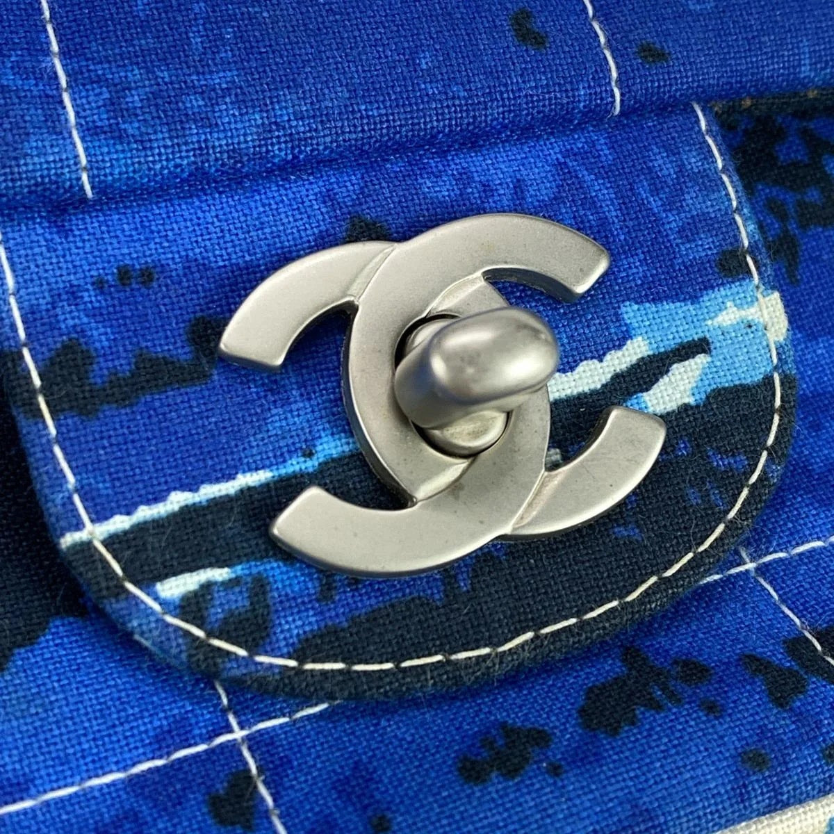 Chanel Surf line Choco Bar Vintage Flap Bag – Kueeny.com